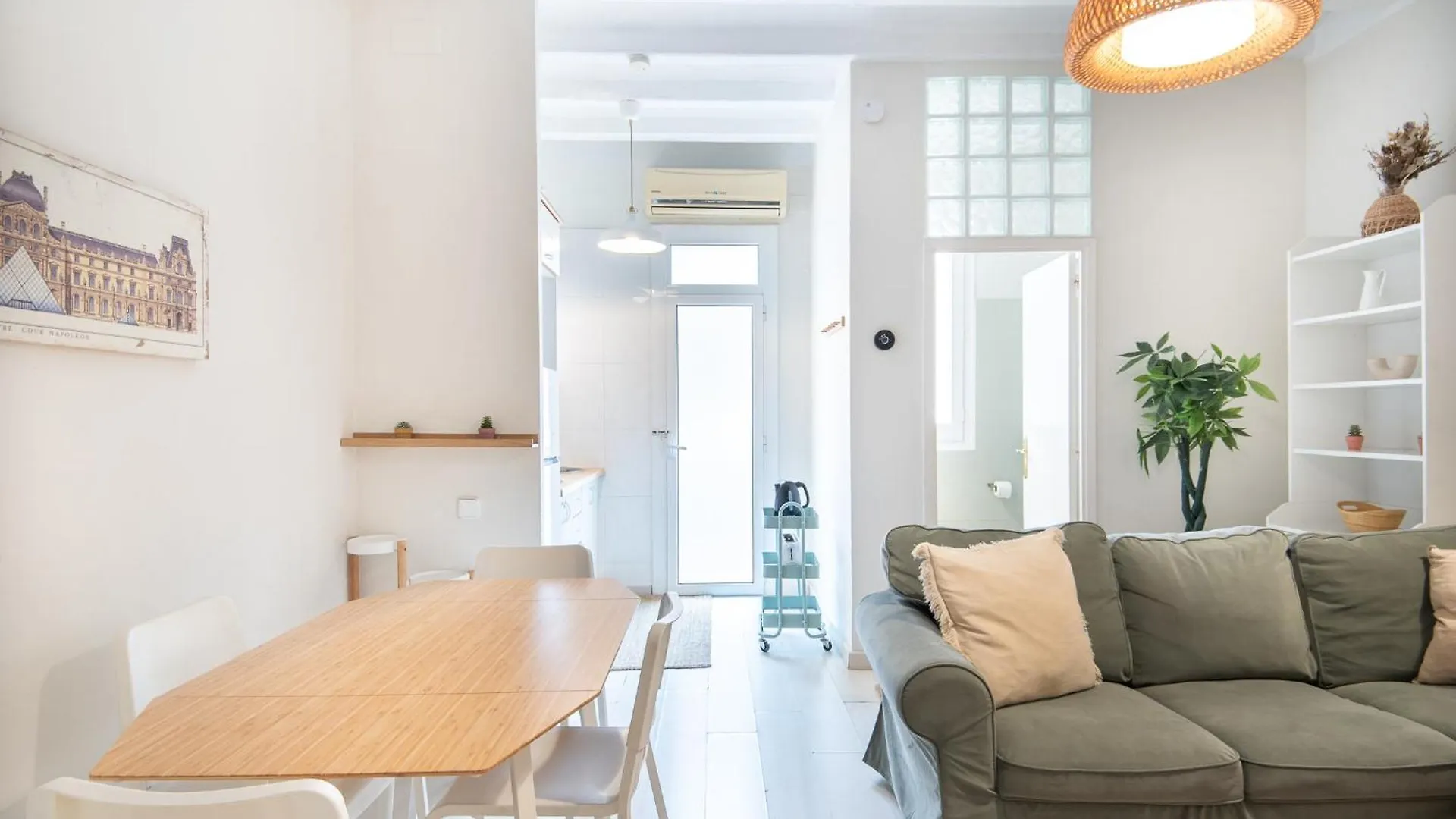 Cozy Apartment In The Heart Of Gracia Barcelona 0*,  Spain